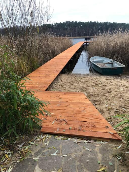 Penthouse Bernd Im Waldschloesschen Direkt Am See Wendisch Rietz Bagian luar foto